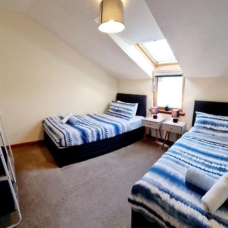 Stylish 2 Bedroom - 2 Miles Inverness City Centre Exterior foto